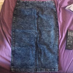 Acid wash midi Denim Skirt